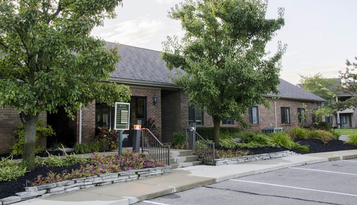 Photos and Video of Shoal Creek Apartments in Sterling Heights, MI